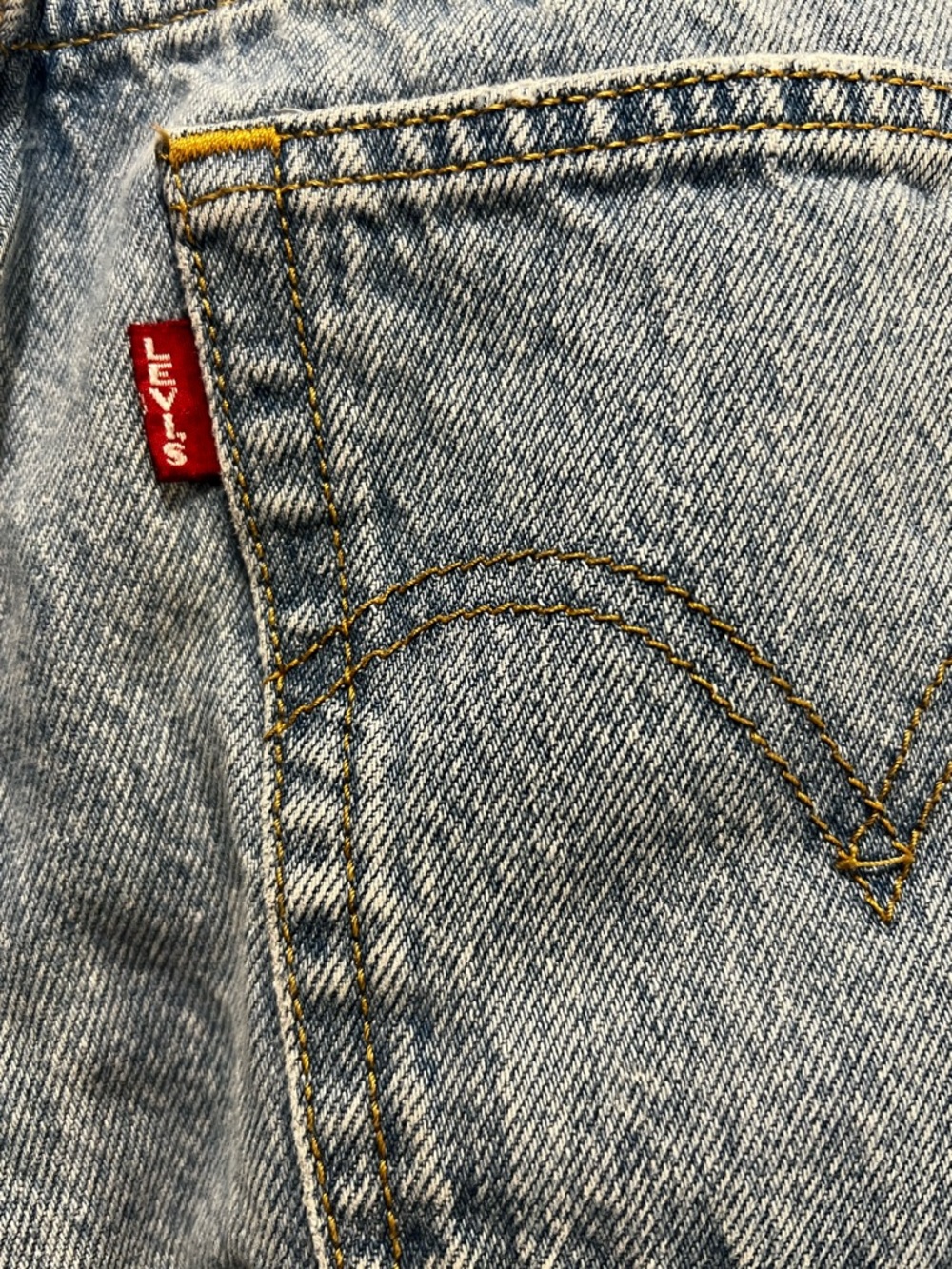 Levi’s Wedgie Straight Jeans Light Wash High Rise Size 28 - Picture 6 of 10